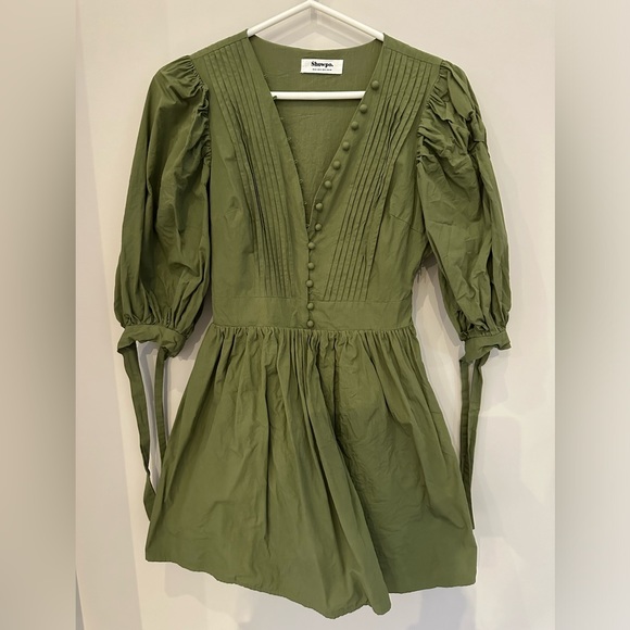 Showpo size 2 side zipper bow sleeves mini green dress - Picture 2 of 5